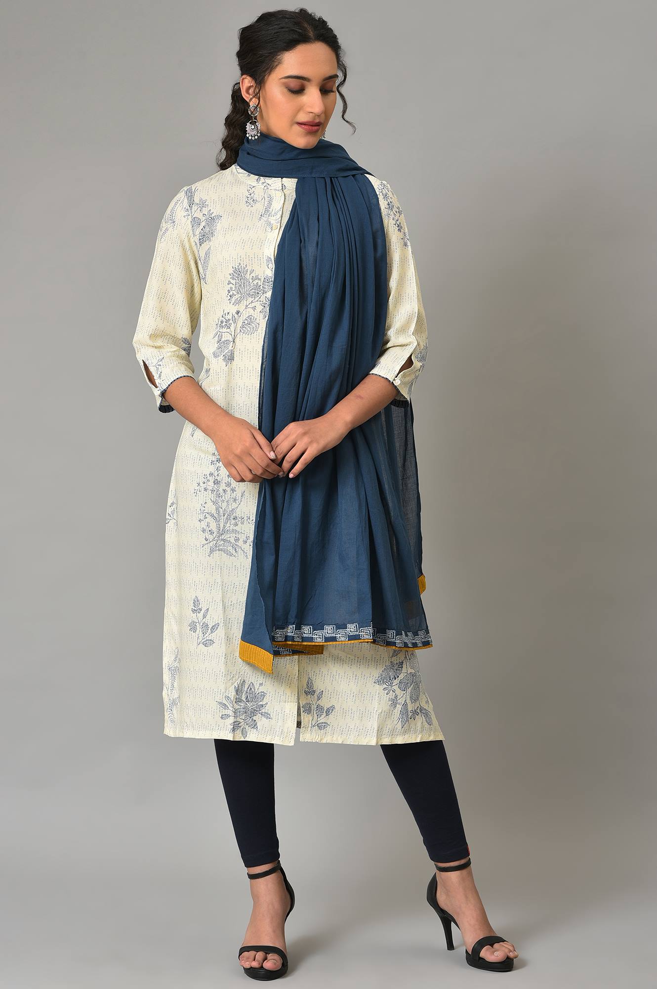 W for Woman Blue Cotton Dupatta with Running Stich Embroidery