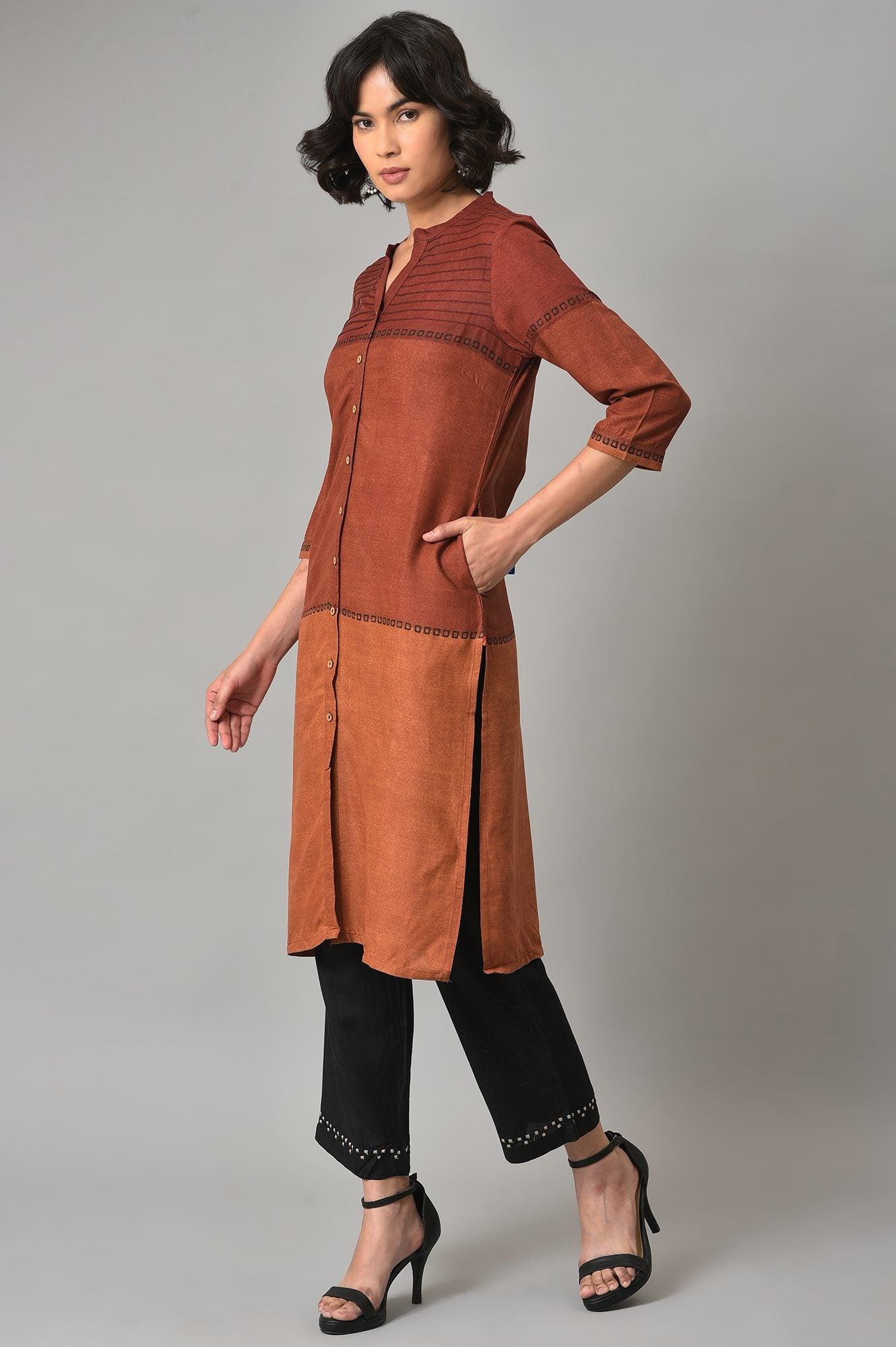 W for Woman Red Printed Mandarin Collar kurta With Black Straight Pants