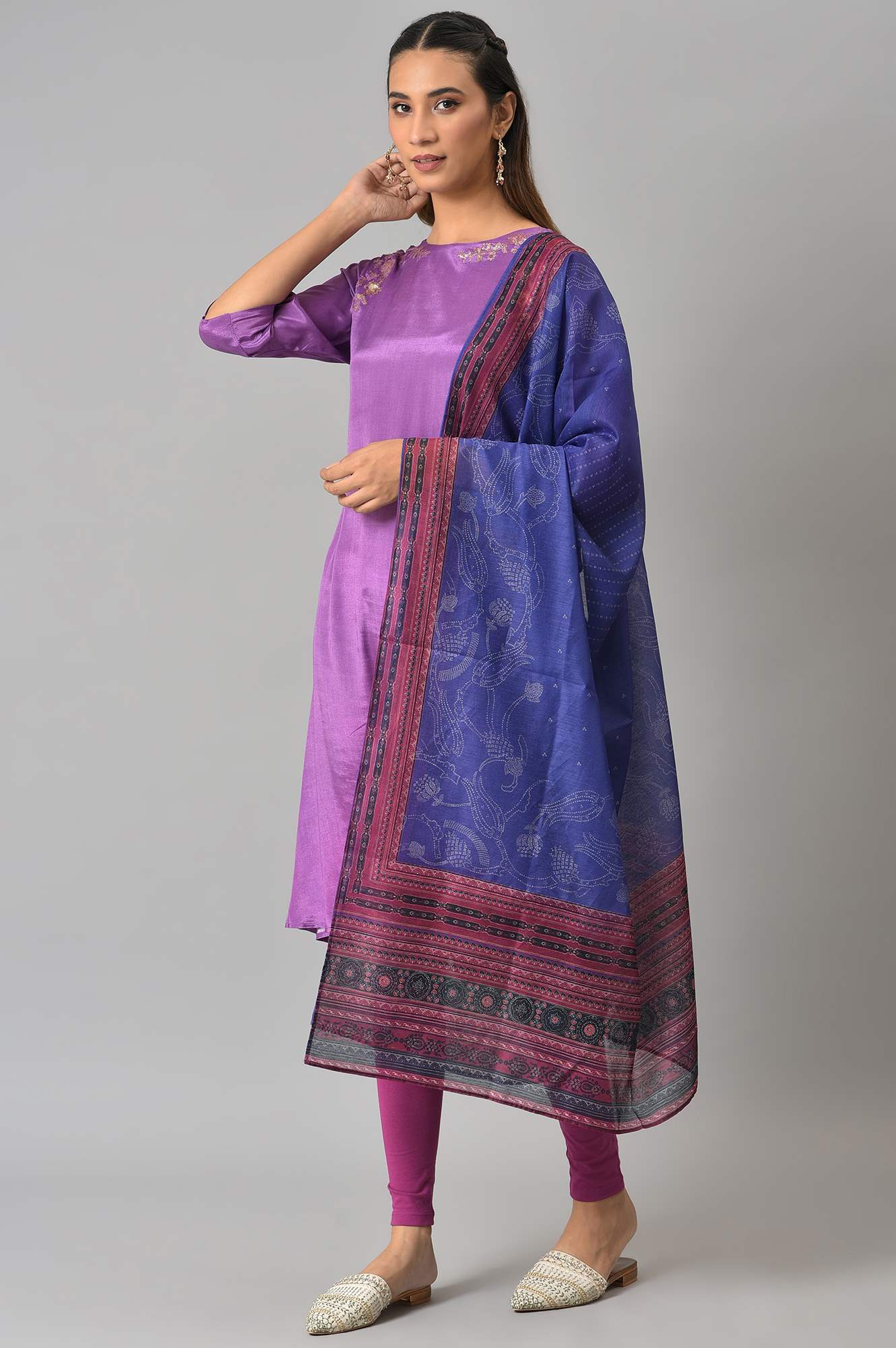W for Woman Dark Purple Ombre Cowl kurta With Tights And Bandhani Dupatta