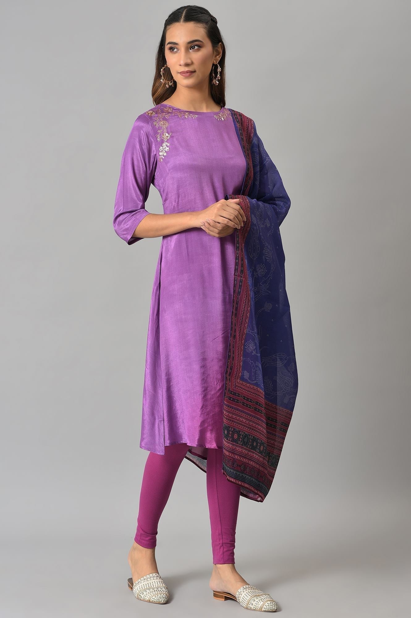 W for Woman Dark Purple Ombre Cowl kurta With Tights And Bandhani Dupatta