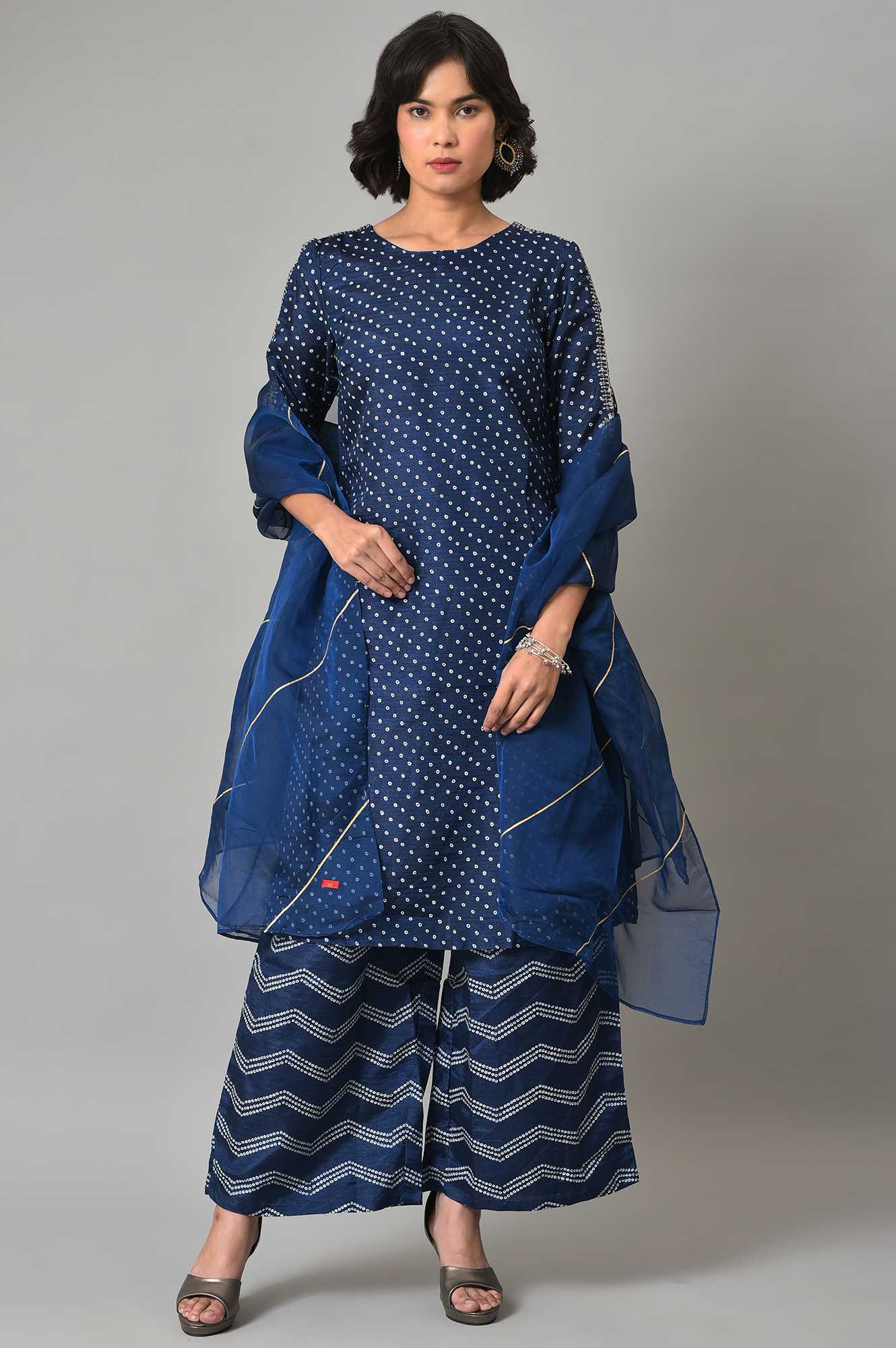 W for Woman Blue Bandhani Printed kurta With Bandhani Pants And Organza Dupatta