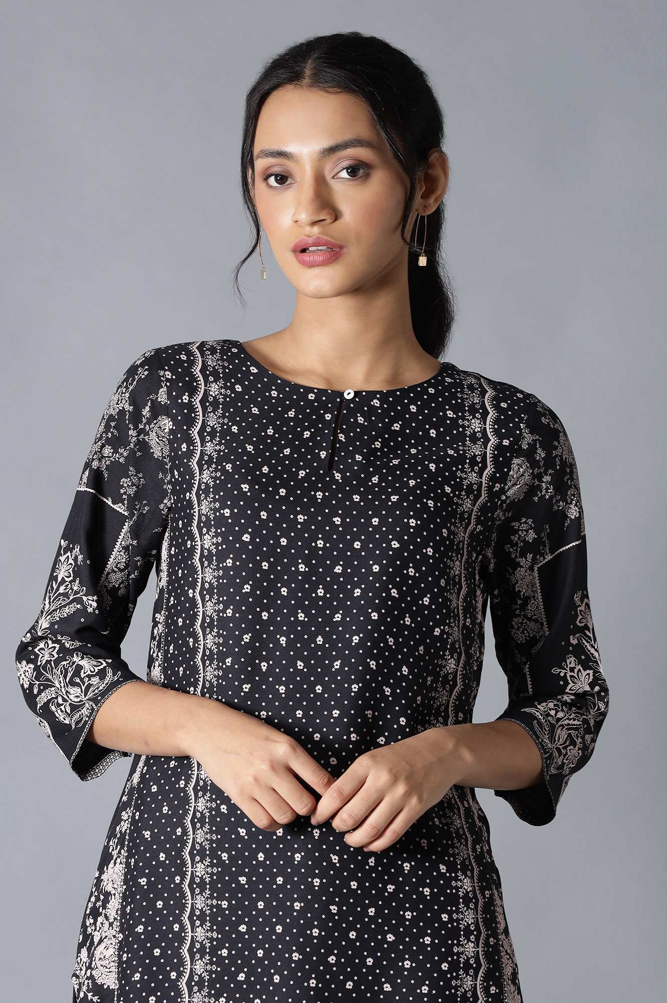 W for Woman Black Printed kurta