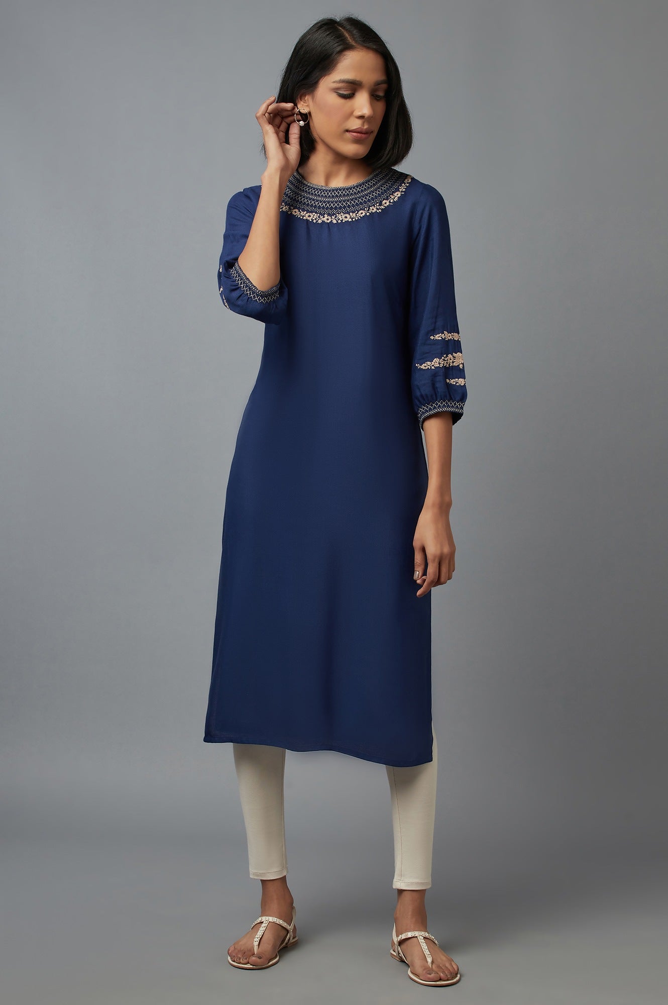 W for Woman Navy Blue Embroidered kurta