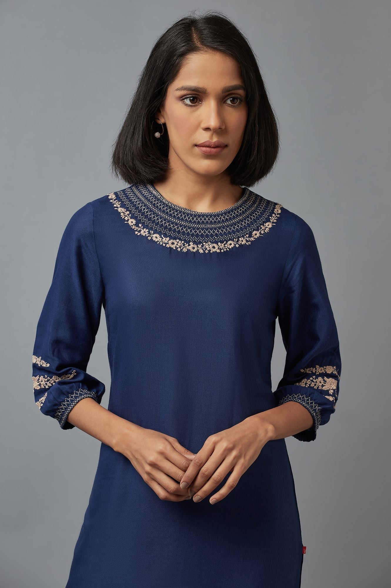 W for Woman Navy Blue Embroidered kurta