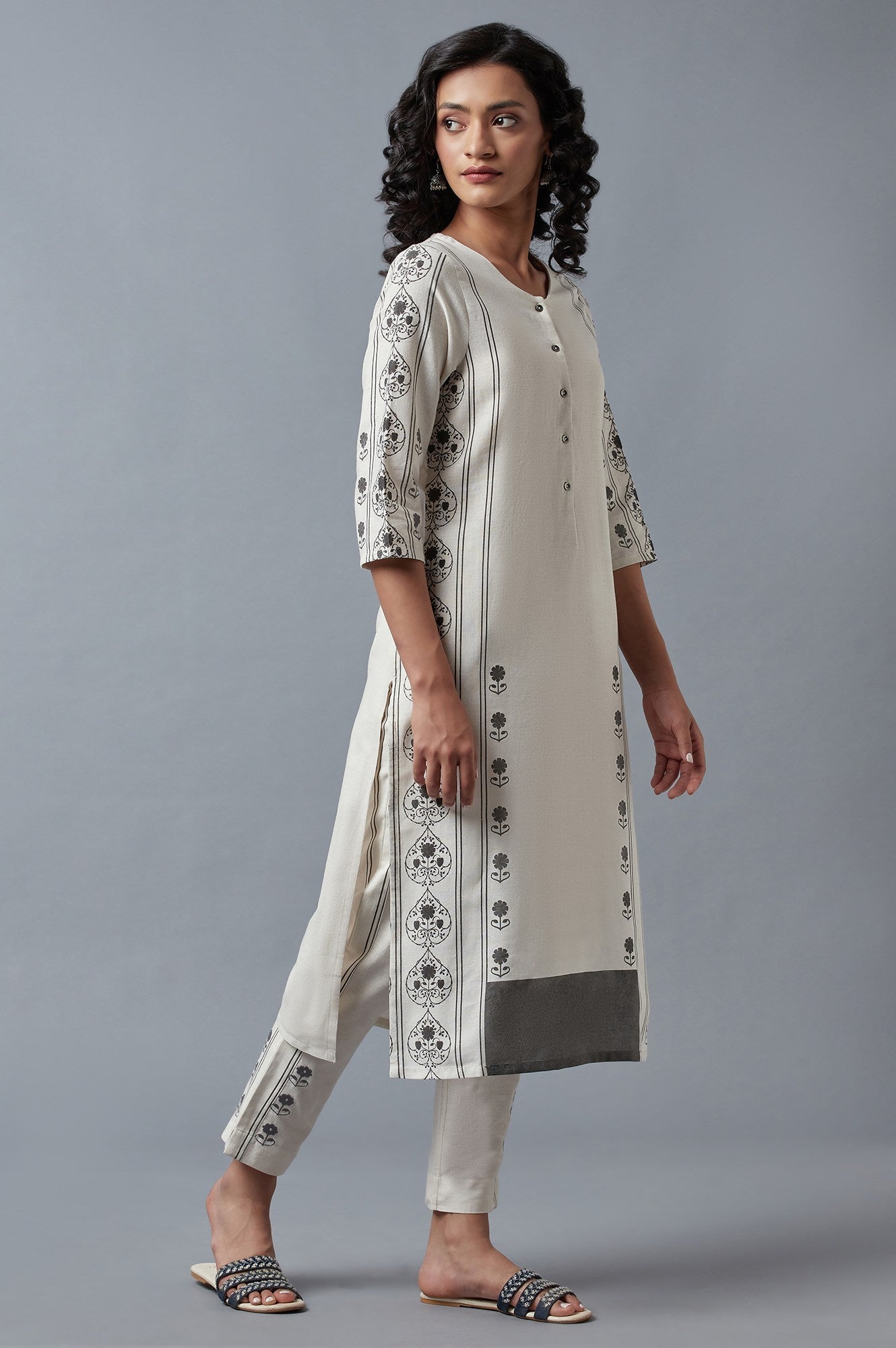 W for Woman Ecru Printed Straight kurta