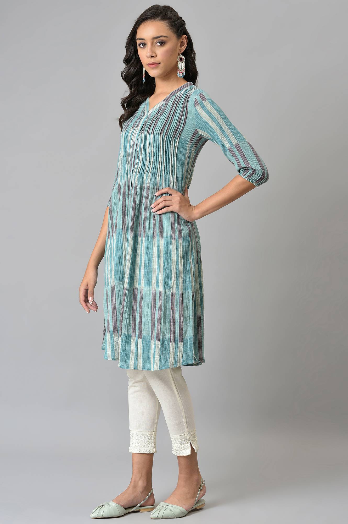 W for Woman Blue Ikkat Cotton kurta In V-Neck