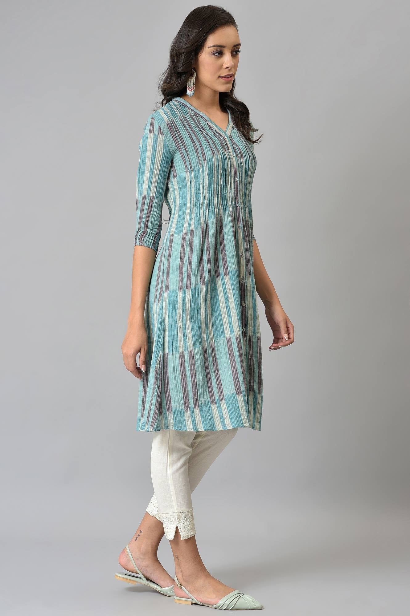 W for Woman Blue Ikkat Cotton kurta In V-Neck