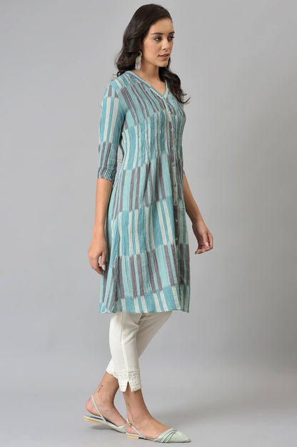 W for Woman Blue Ikkat Cotton kurta In V-Neck