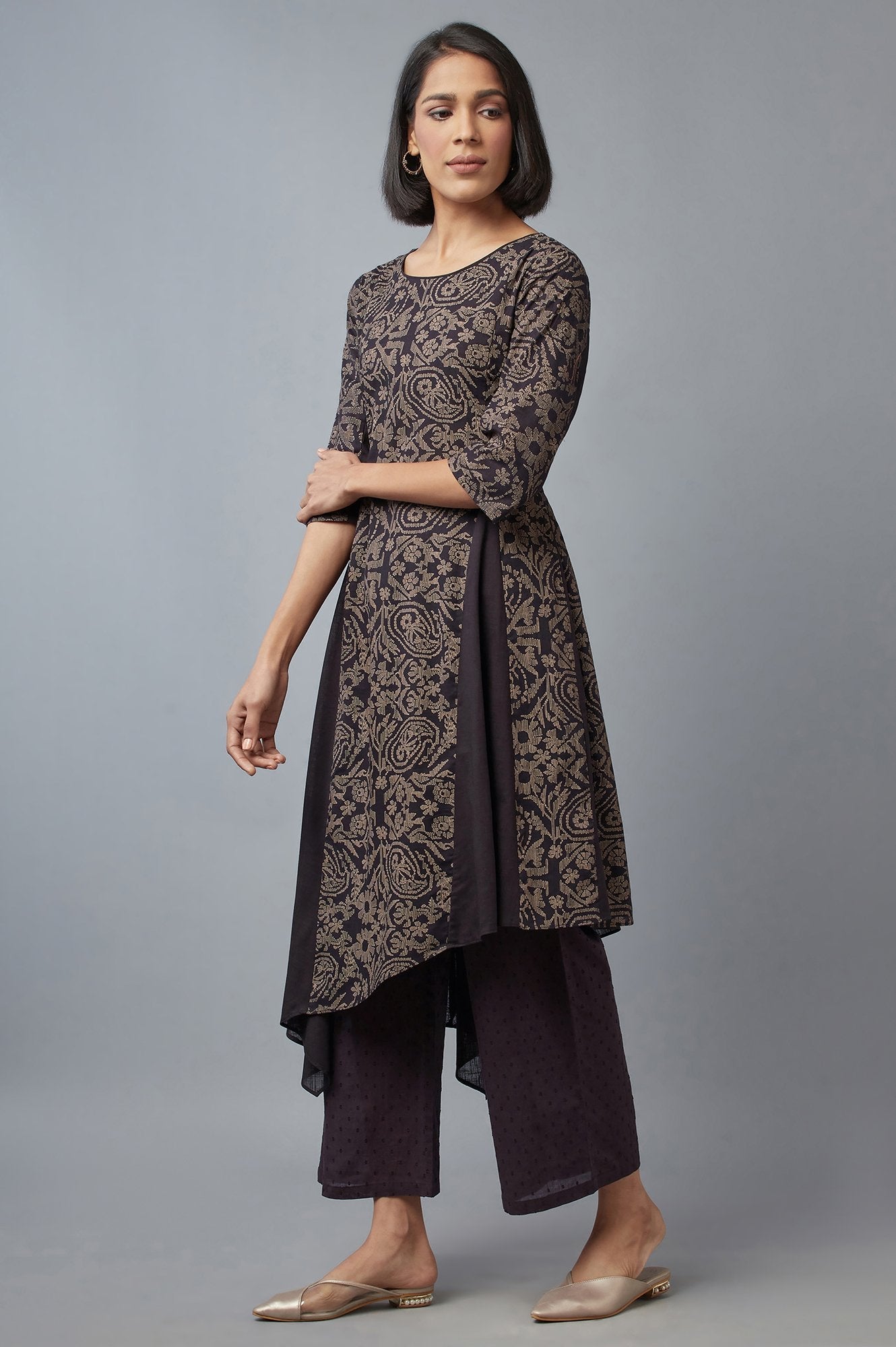 W for Woman Black Floral Print Asymmetric kurta in Round Neck