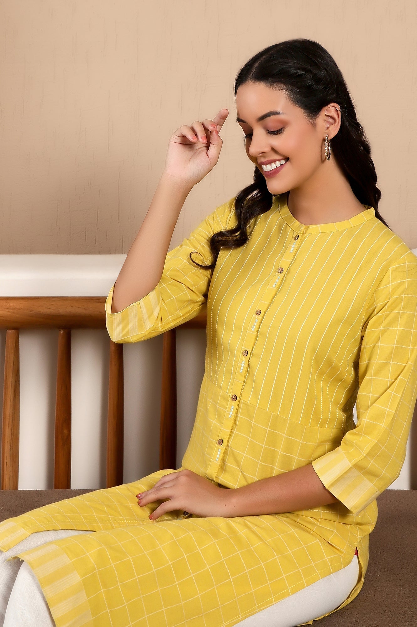 W for Woman Yellow Stripe Printed Pure Cotton Mandarin Collar Straight Kurta