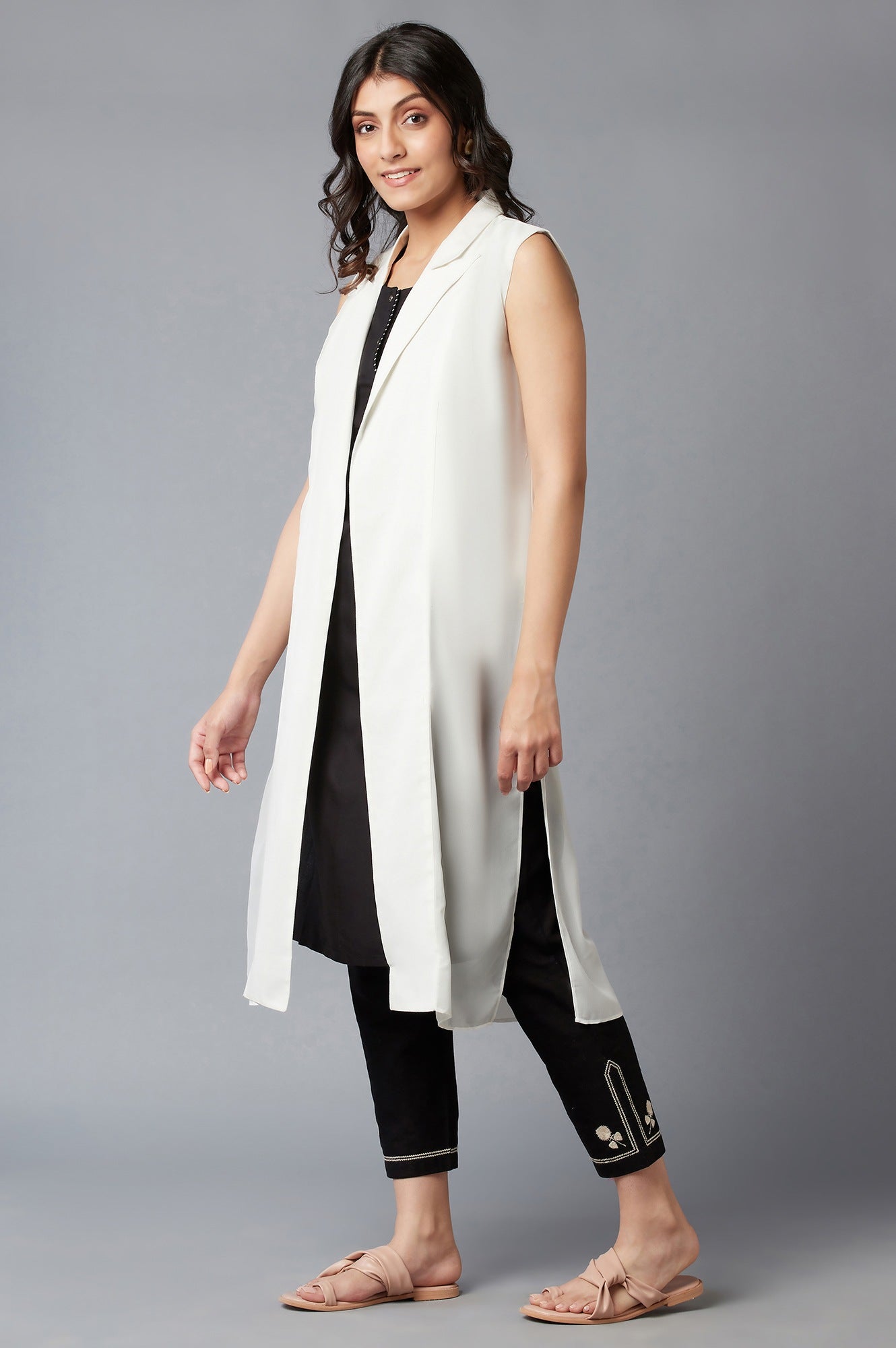 W for Woman White Straight Seer Sucker Lapel Collar Jacket