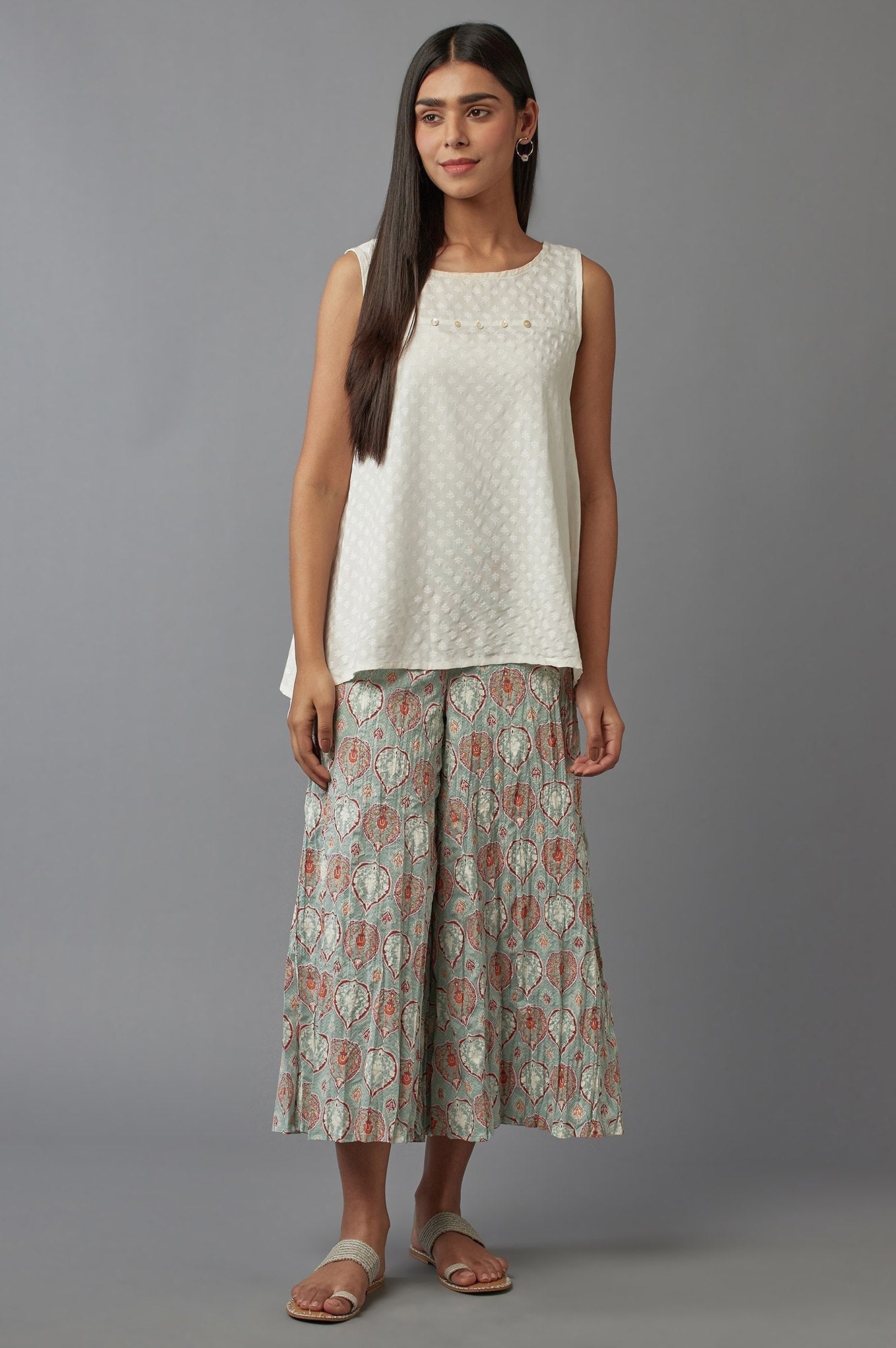 W for Woman Green Floral Printed Flared Pants