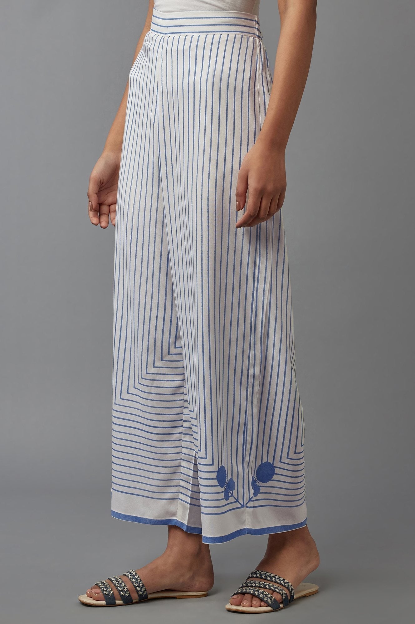 W for Woman Ecru and Blue Geometric Printed Parallel Pants