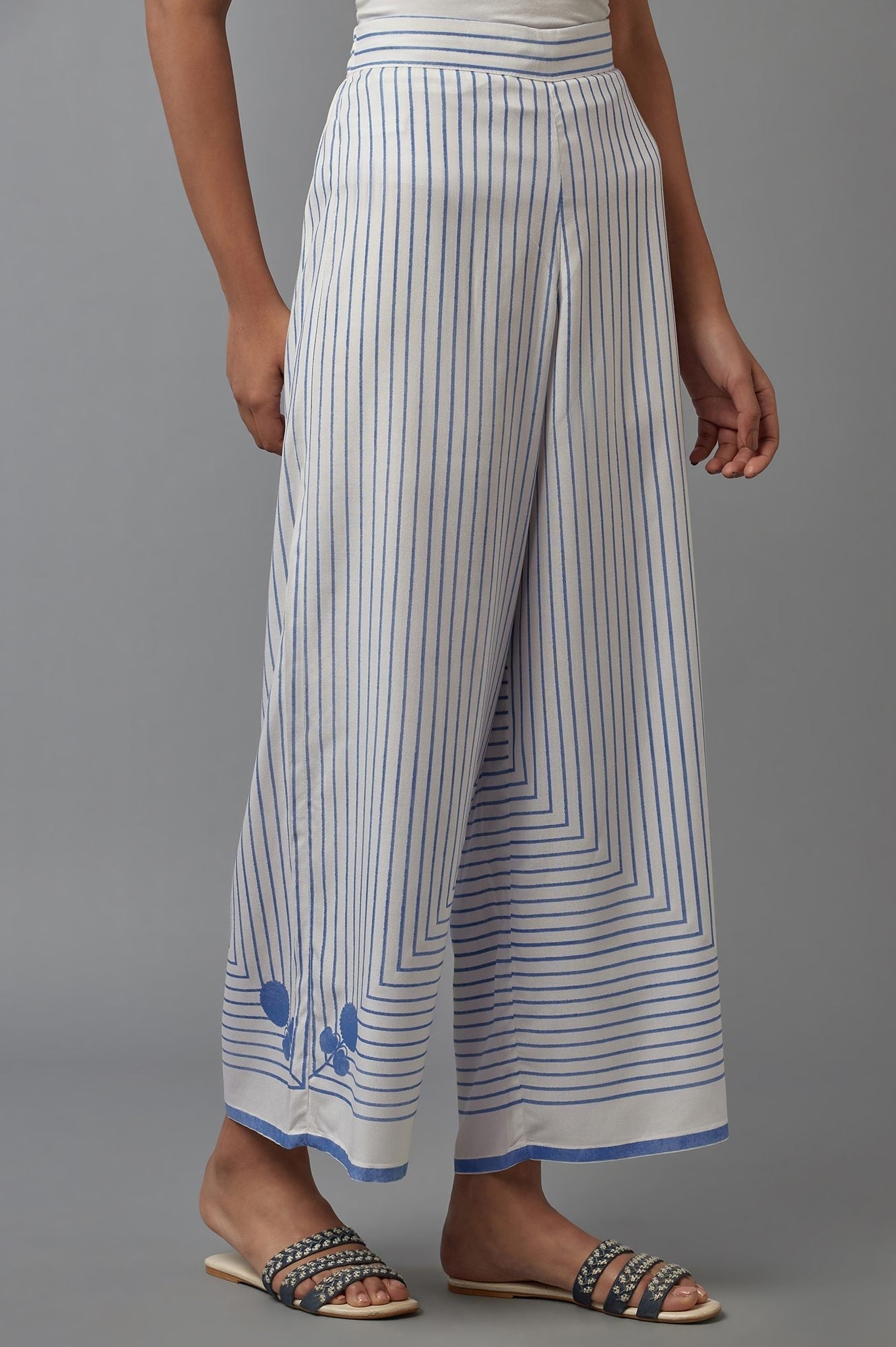 W for Woman Ecru and Blue Geometric Printed Parallel Pants