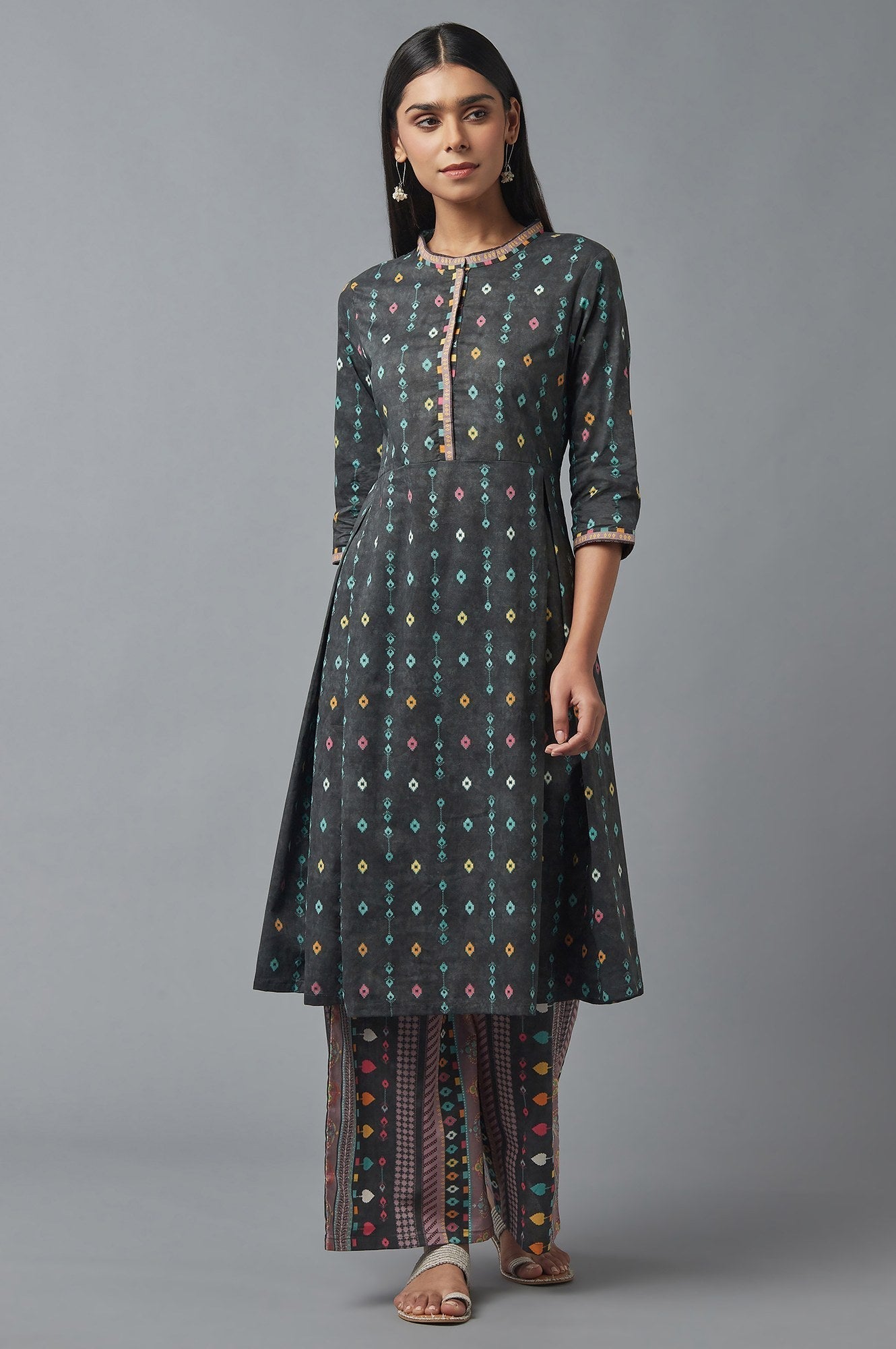 W for Woman Grey Printed kurta with Parallel Pants