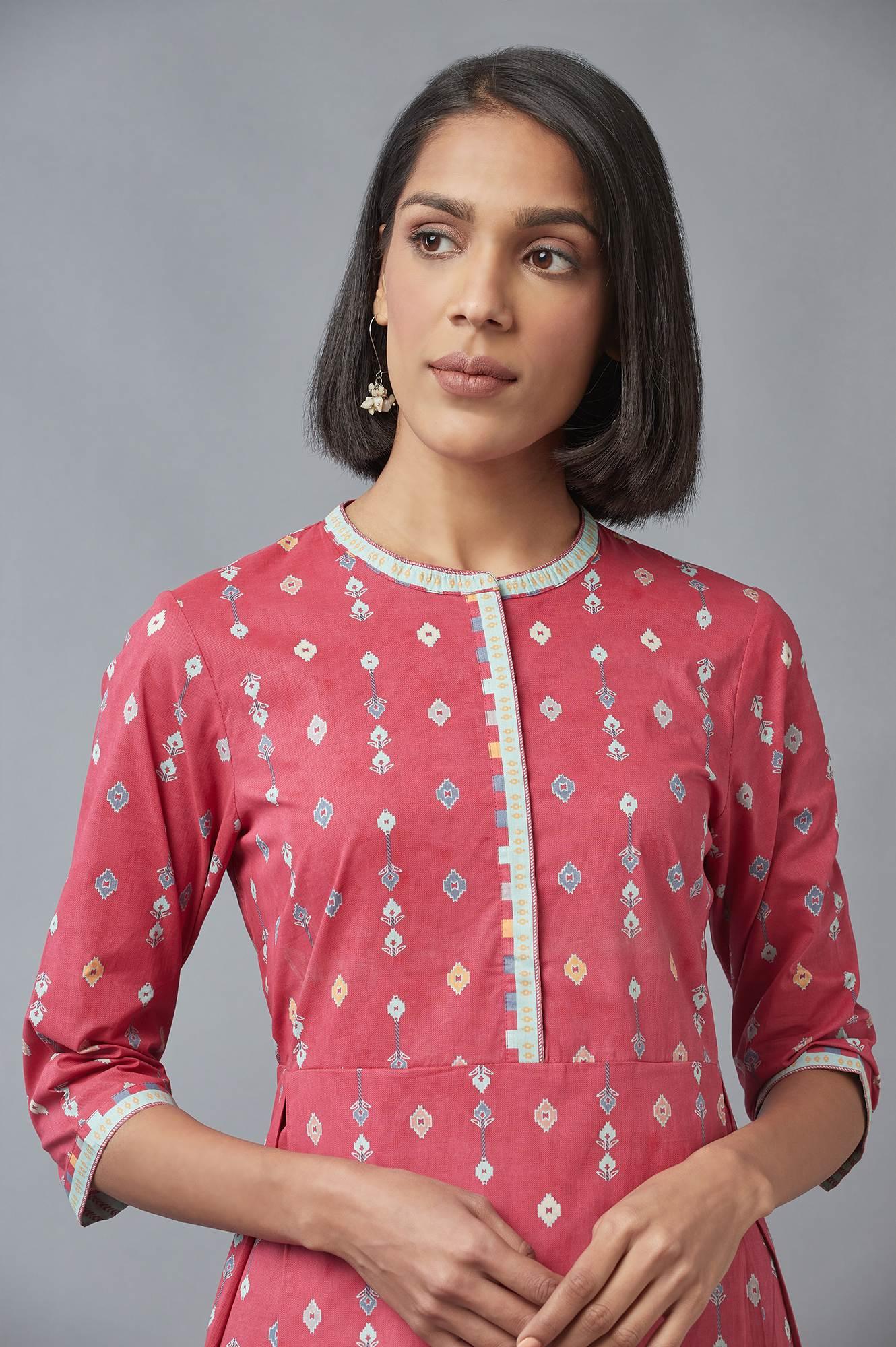 W for Woman Pink Printed kurta with Parallel Pants