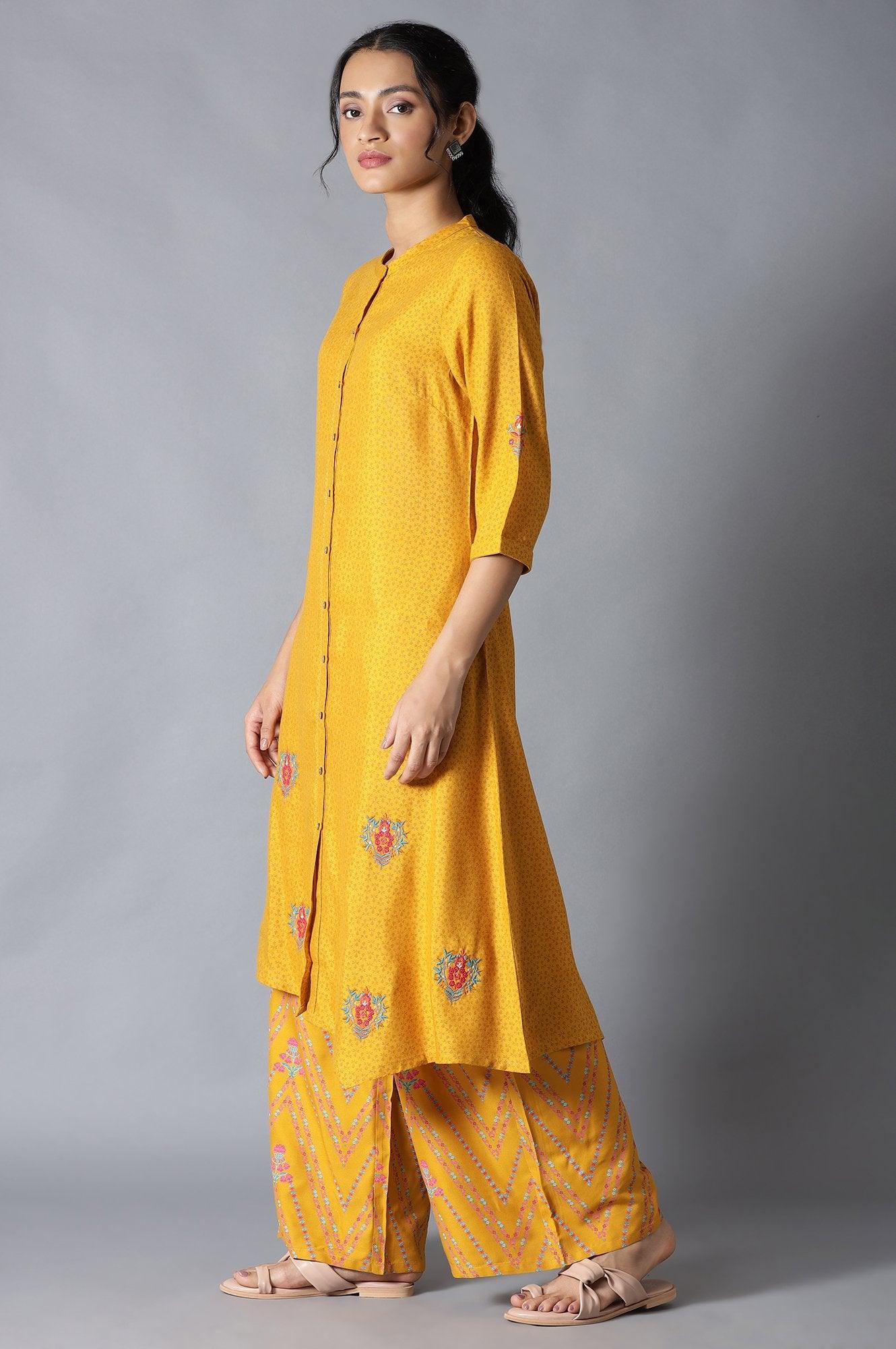 W for Woman Yellow Embroidered kurta And Parallel Pants Set