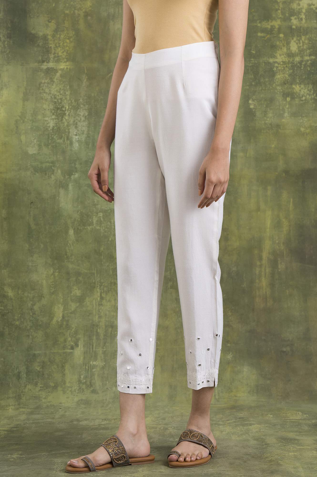 W for Woman Marshmallow White Solid Slim Pants