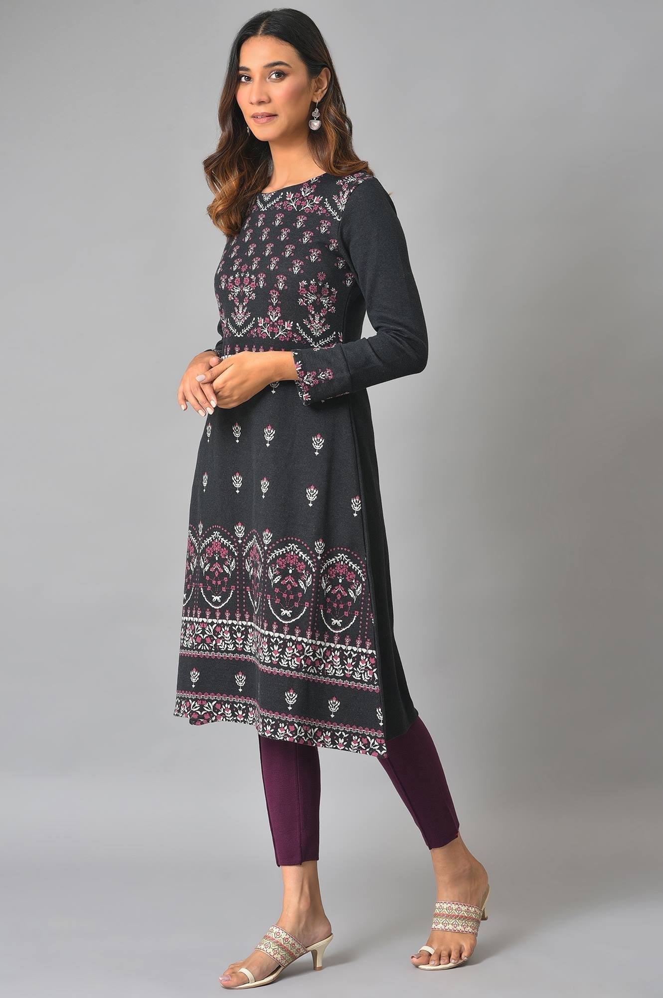 W for Woman Plus Size Black A-Line Placement Printed Winter kurta