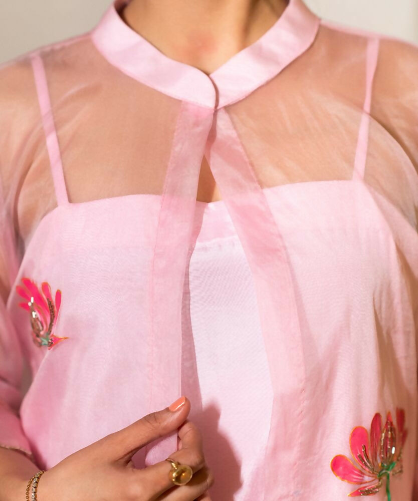 Timaraa Hand-Painted Rose Pink Organza Kurta Set With Lotus Motifs