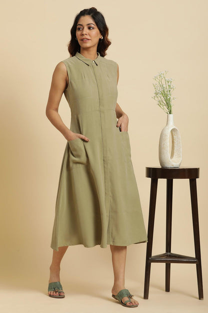 W for Woman Green Solid A-Line Tailored Long Dress