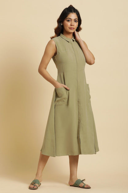 W for Woman Green Solid A-Line Tailored Long Dress