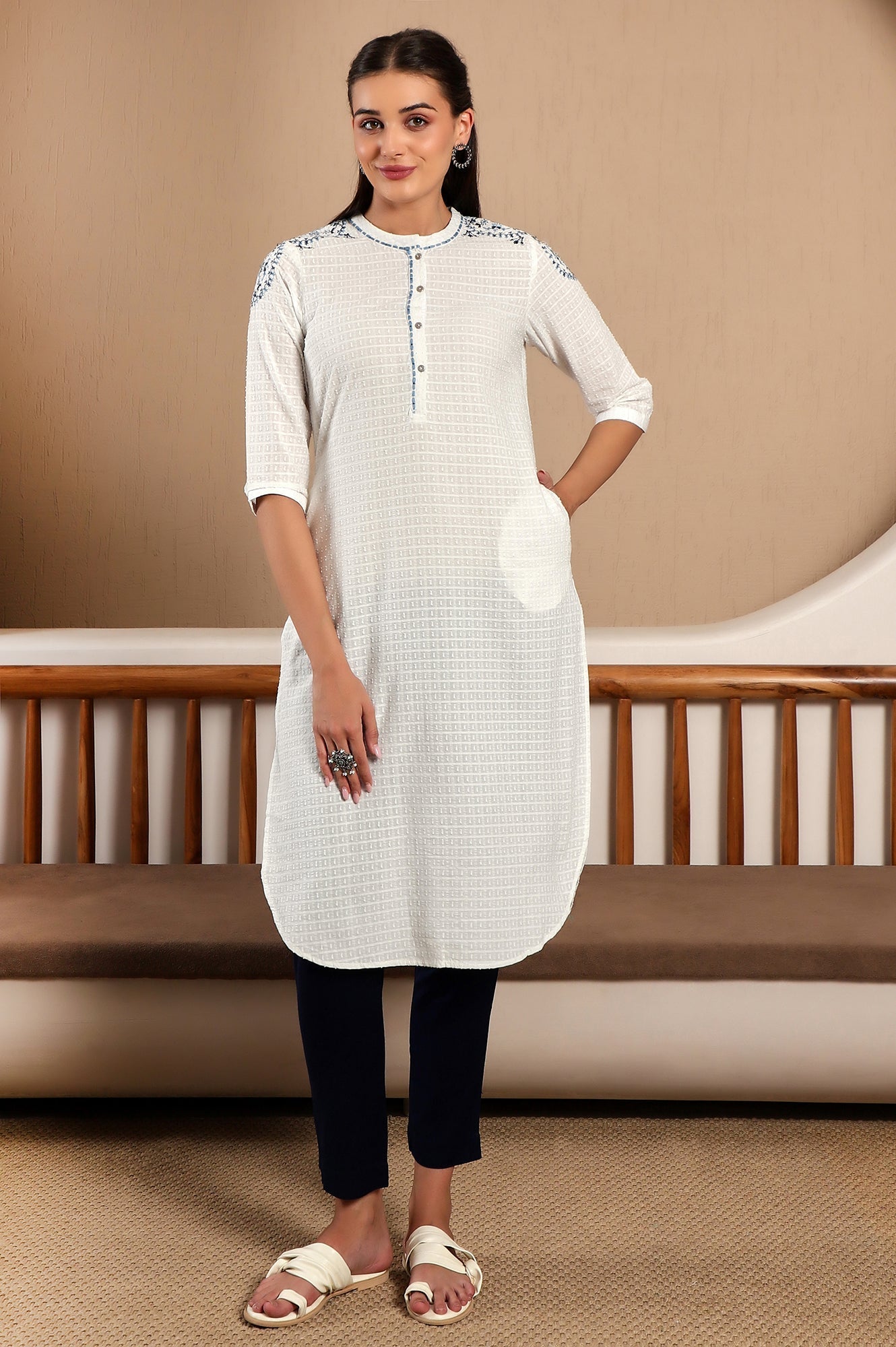 W for Woman White Thread Embroidrered Pure Cotton Straight Kurta