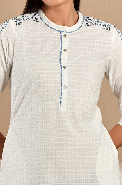 W for Woman White Thread Embroidrered Pure Cotton Straight Kurta