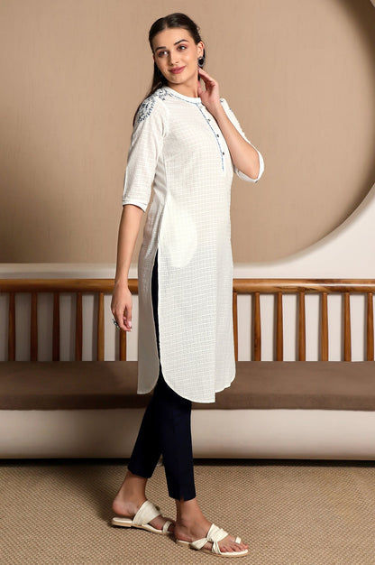 W for Woman White Thread Embroidrered Pure Cotton Straight Kurta