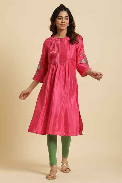 W for Woman Pink Floral Embroidered Festive Kurta