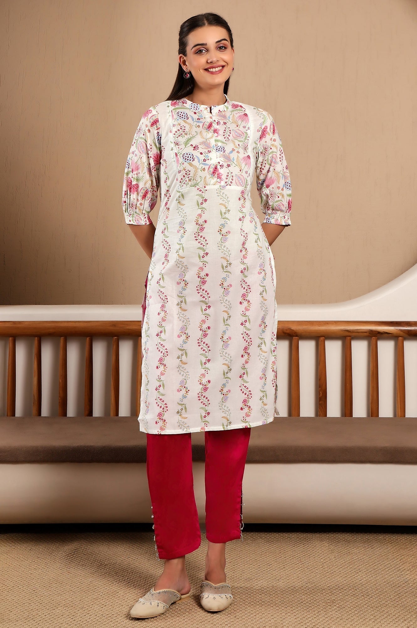 W for Woman White Floral Printed Pure Cotton Straight Kurta with Gathered Sleeves