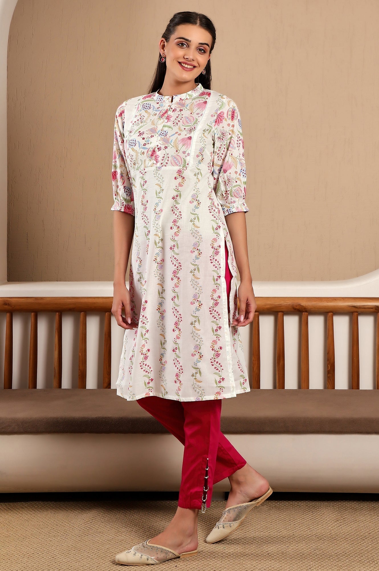 W for Woman White Floral Printed Pure Cotton Straight Kurta with Gathered Sleeves