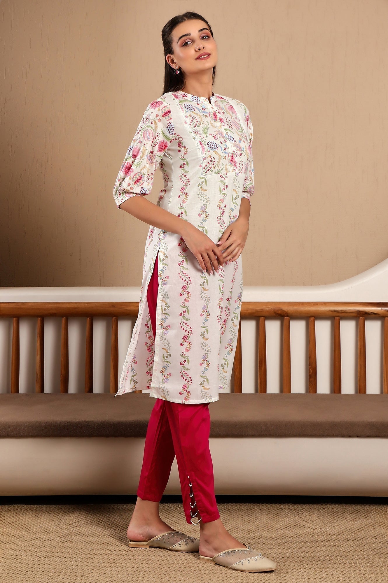 W for Woman White Floral Printed Pure Cotton Straight Kurta with Gathered Sleeves