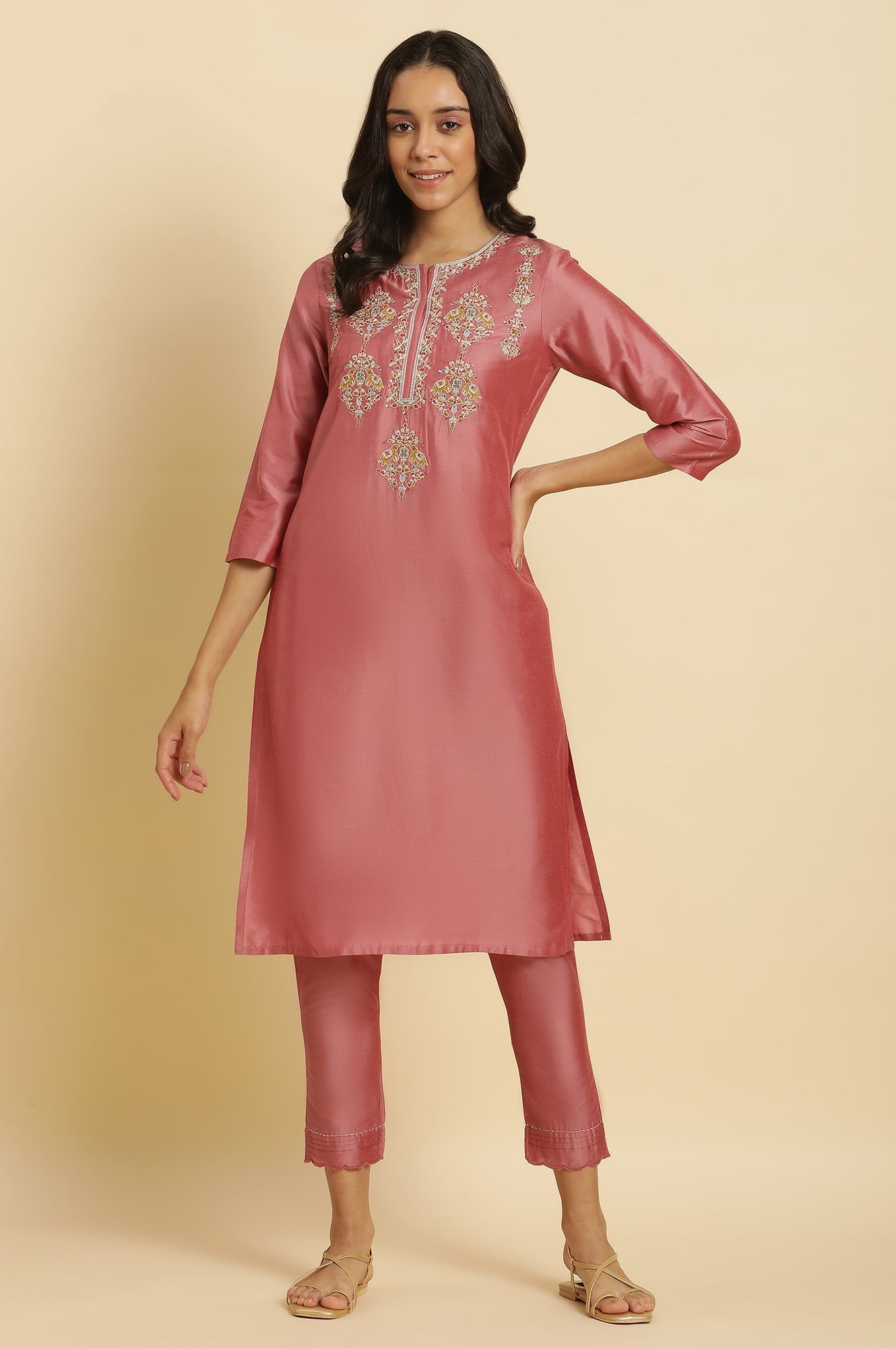 W for Woman Pink Embroidered Thread Work Straight Kurta