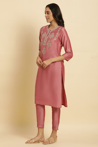 W for Woman Pink Embroidered Thread Work Straight Kurta