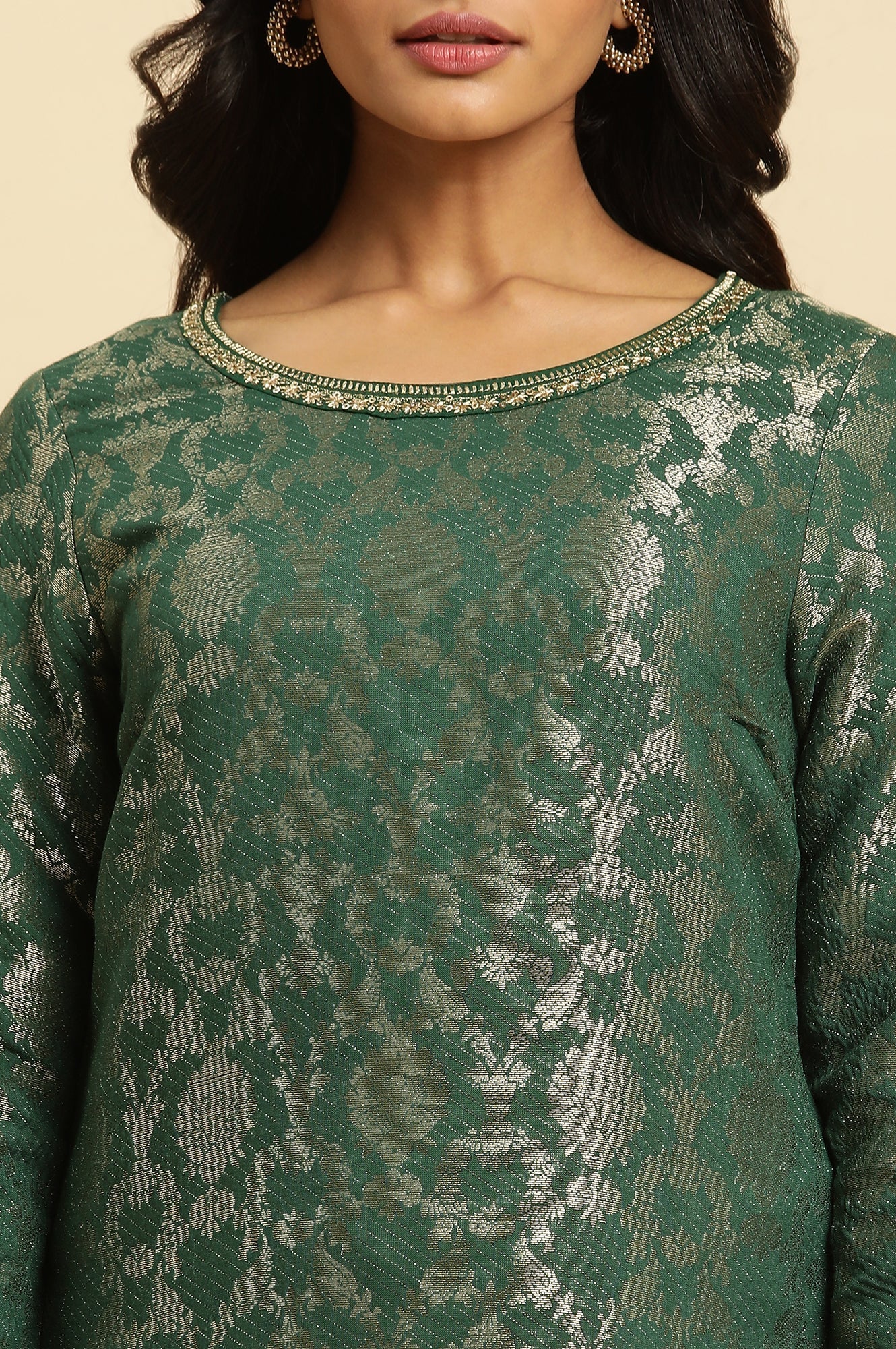 W for Woman Green Floral Jacquard Metallic Embroidery Straight Rayon Kurta