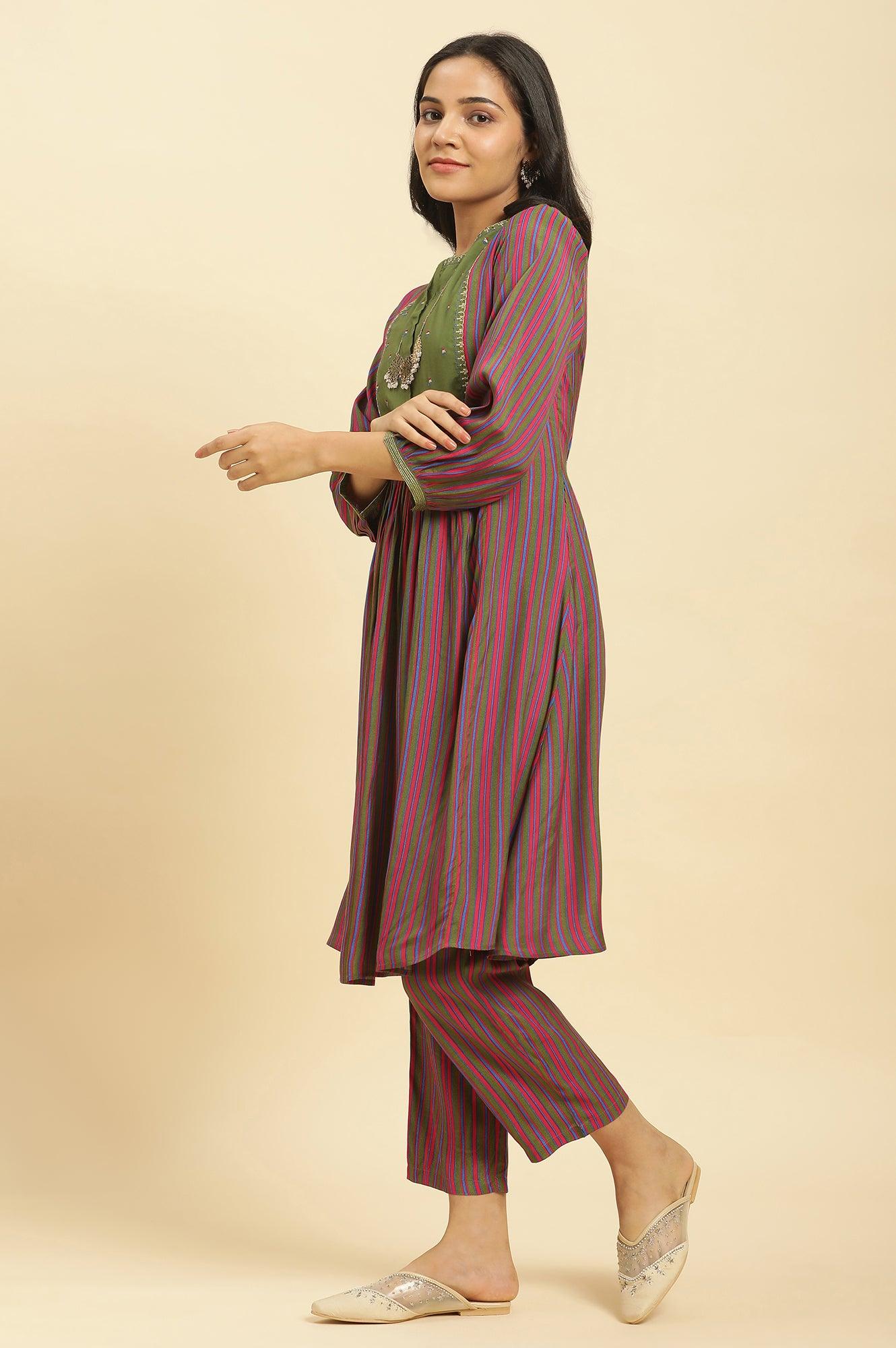 W for Woman Multicoloured Stripe Printed And Green Embellished Yoke Kurta And Pants Set