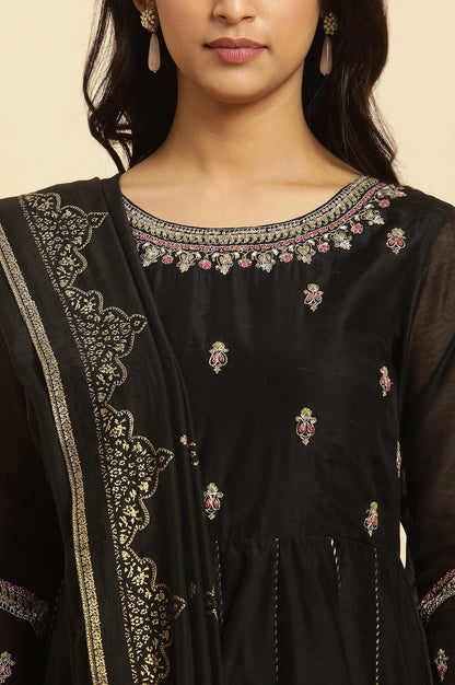 W for Woman Black Flared Metallic Embroidered Kurta, Pants And Dupatta Set