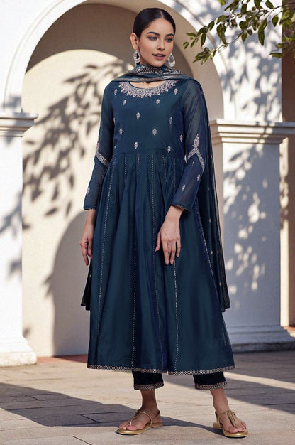 W for Woman Green Flared Embroidered Kurta, Pants And Dupatta Set