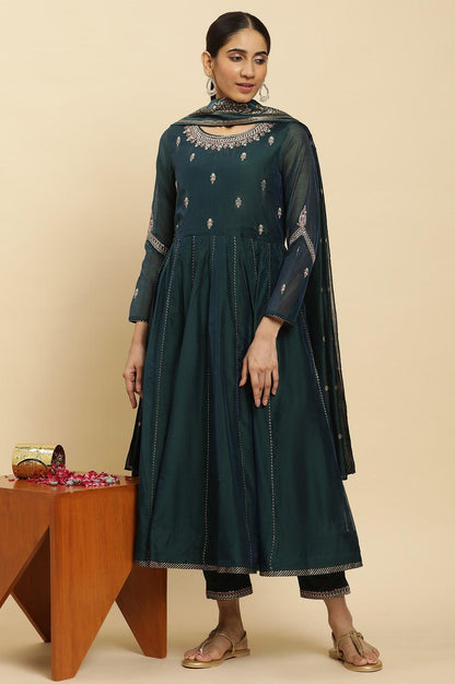 W for Woman Green Flared Embroidered Kurta, Pants And Dupatta Set