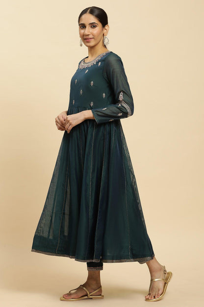 W for Woman Green Flared Embroidered Kurta, Pants And Dupatta Set