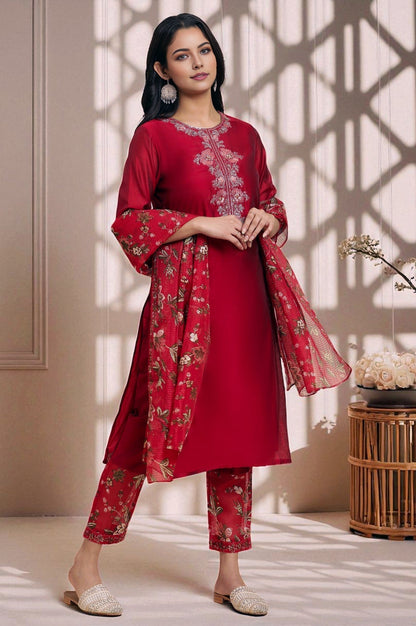 W for Woman Red Chanderi Kurta, Pants And Dupatta Festive Set