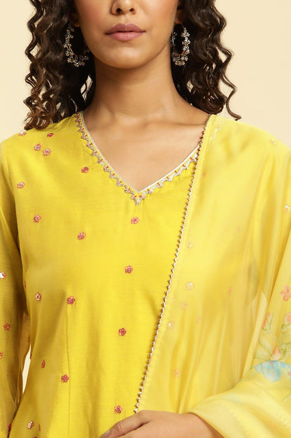 W for Woman Yellow Metallic Embroidered Kurta, Pants And Organza Dupatta