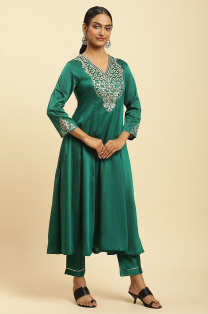 W for Woman Green Panelled Embroidered Kurta, Slim Pants And Dupatta Set