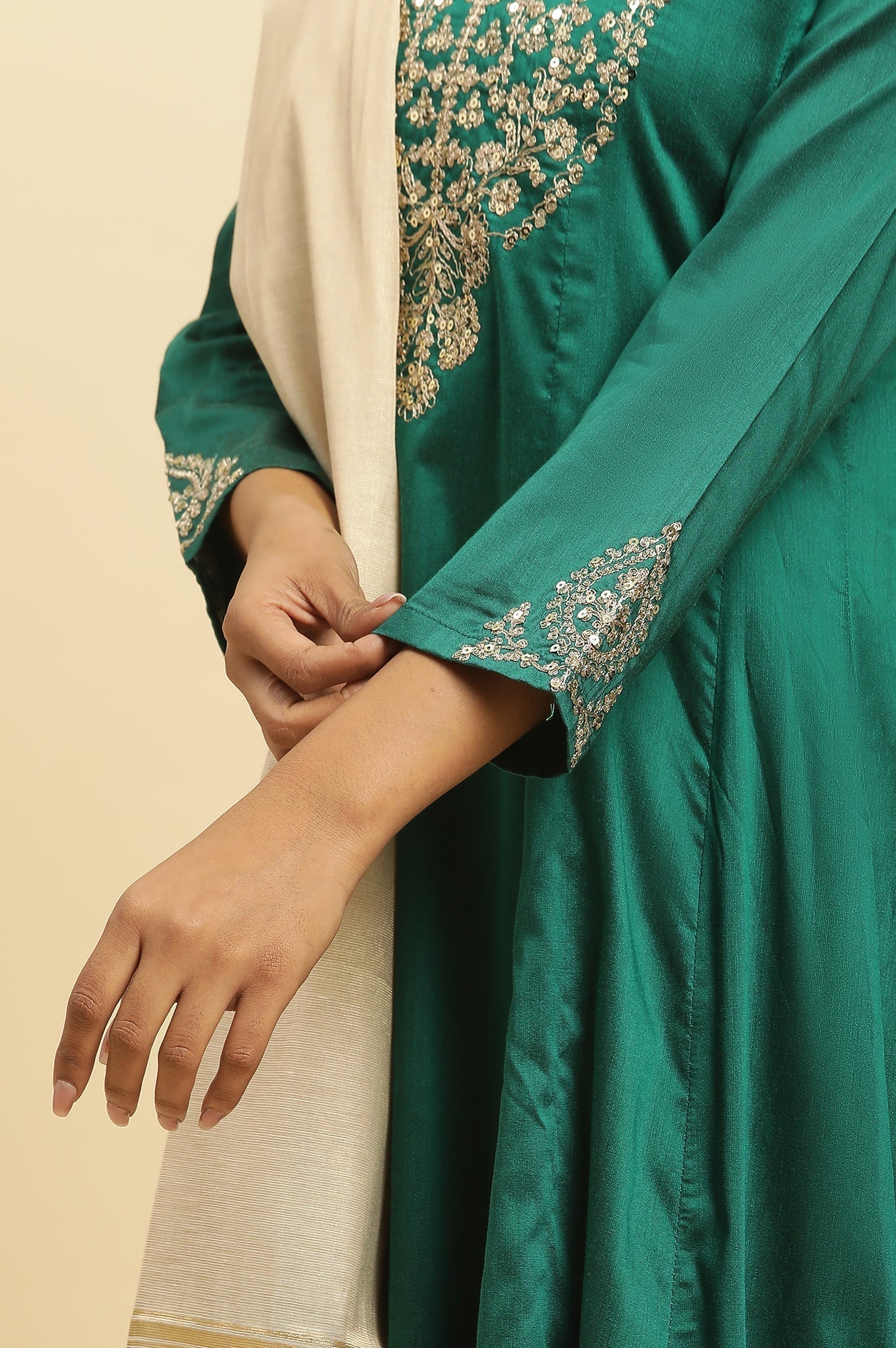 W for Woman Green Panelled Embroidered Kurta, Slim Pants And Dupatta Set