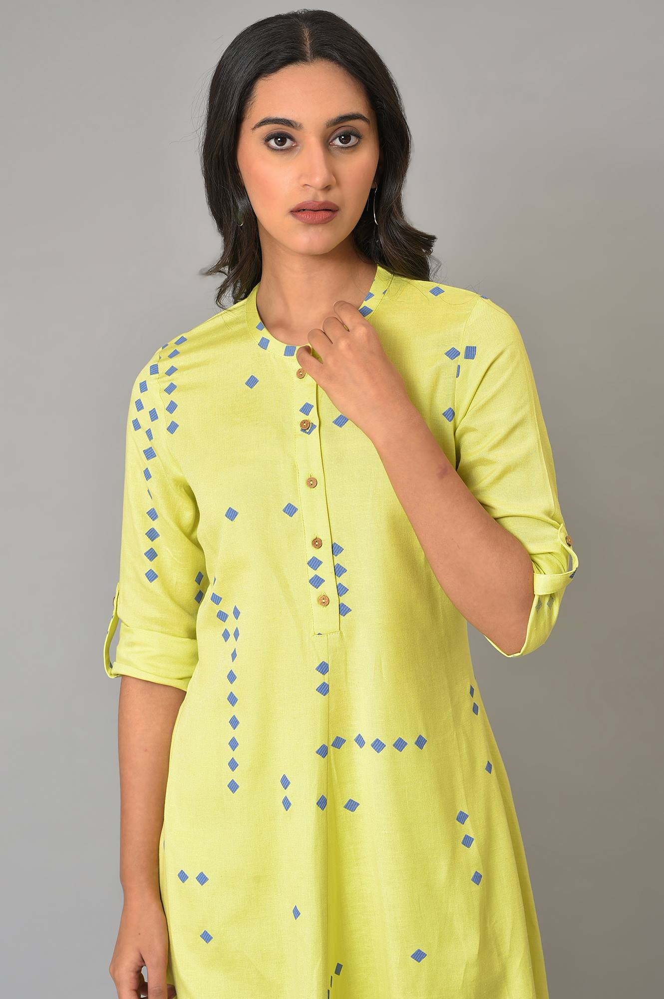 W for Woman Light Green Geometric Printed Rayon Flax Flared Kurta with Straight pant Set