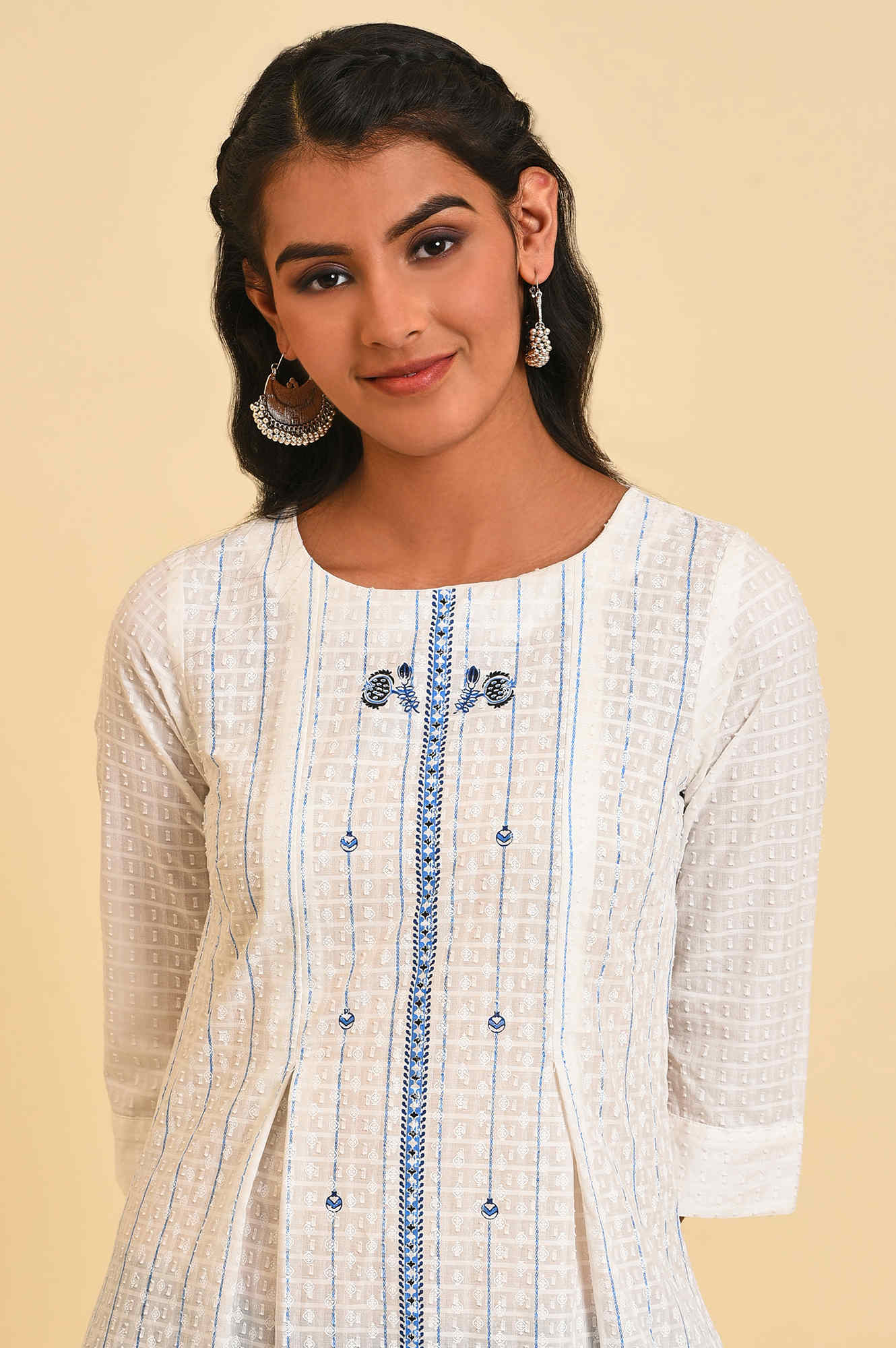 W for Woman Ecru Floral Printed Pure Cotton Straight Kurta and Jegging Set