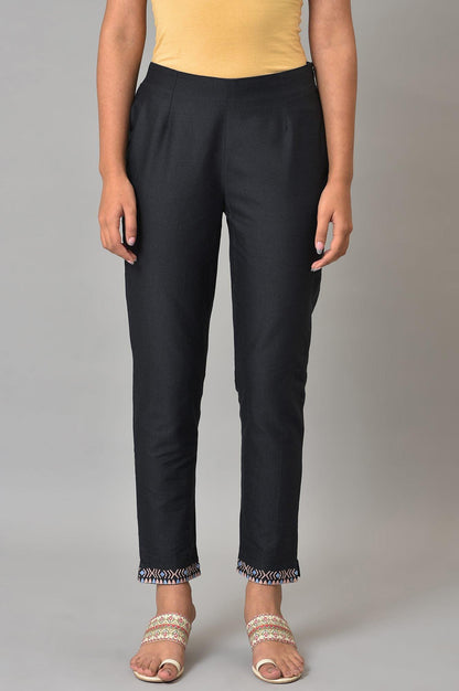 W for Woman Black Plus Size Slim Pants With Embroidery