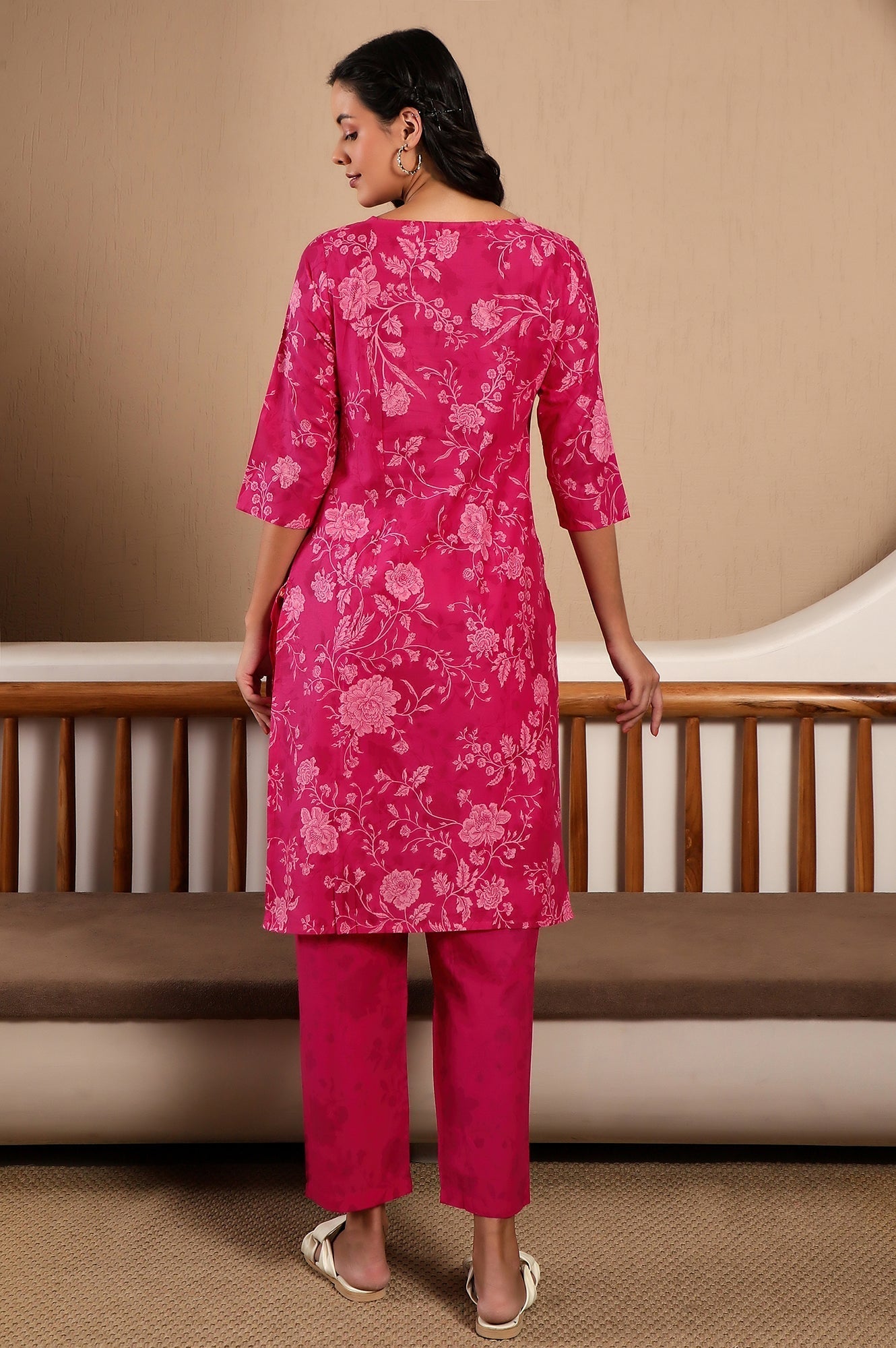 W for Woman Pink Floral Printed Cotton Kurta and Pants Co-ord Set