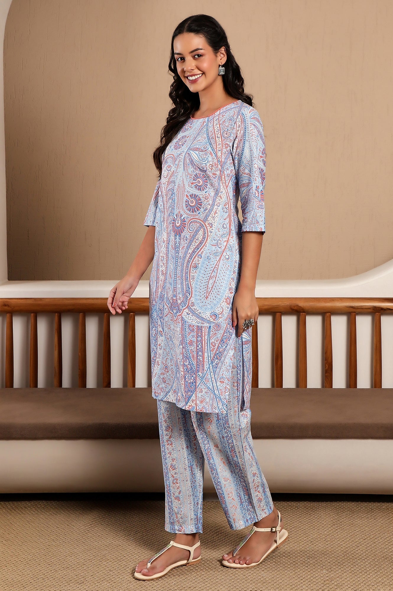 W for Woman Light Blue Paisley Printed Kurta and Pants Co-ord Set